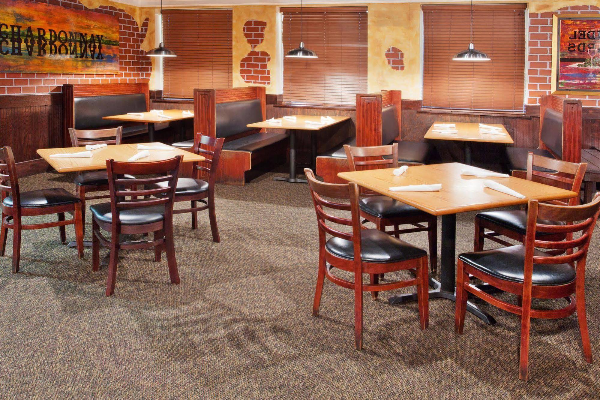 Holiday Inn Brunswick I-95 Екстер'єр фото