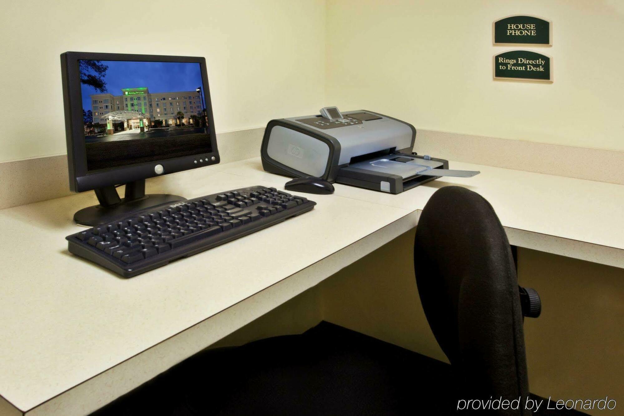 Holiday Inn Brunswick I-95 Зручності фото
